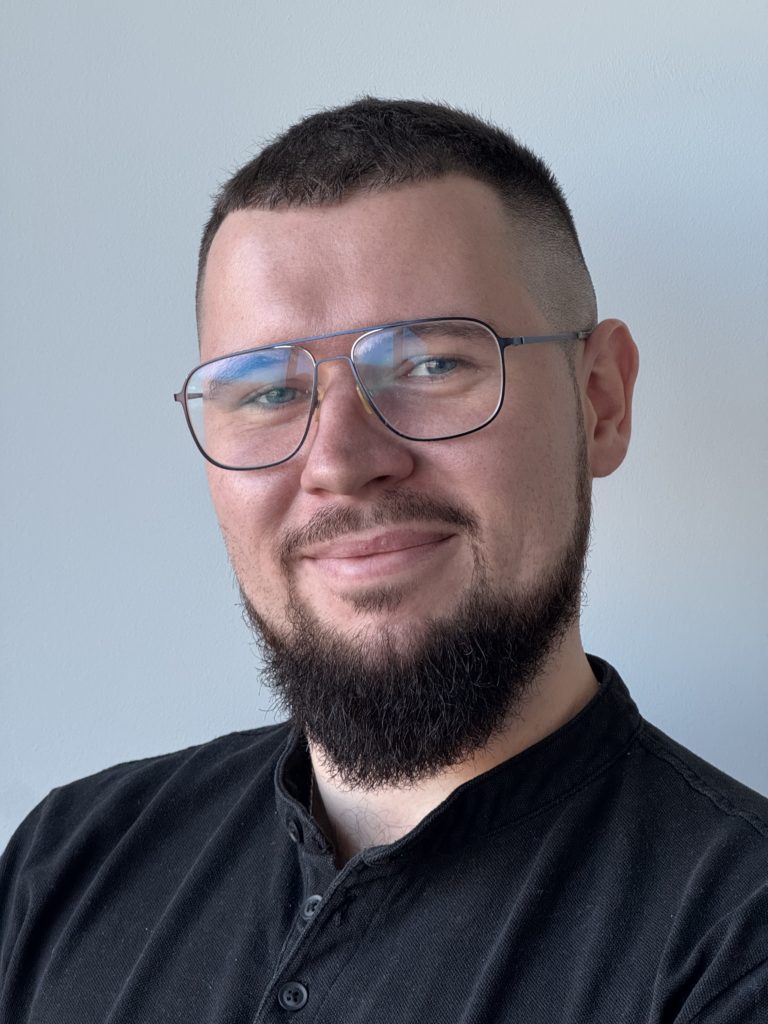 Główny PM ALMAR - Konsultacje IT